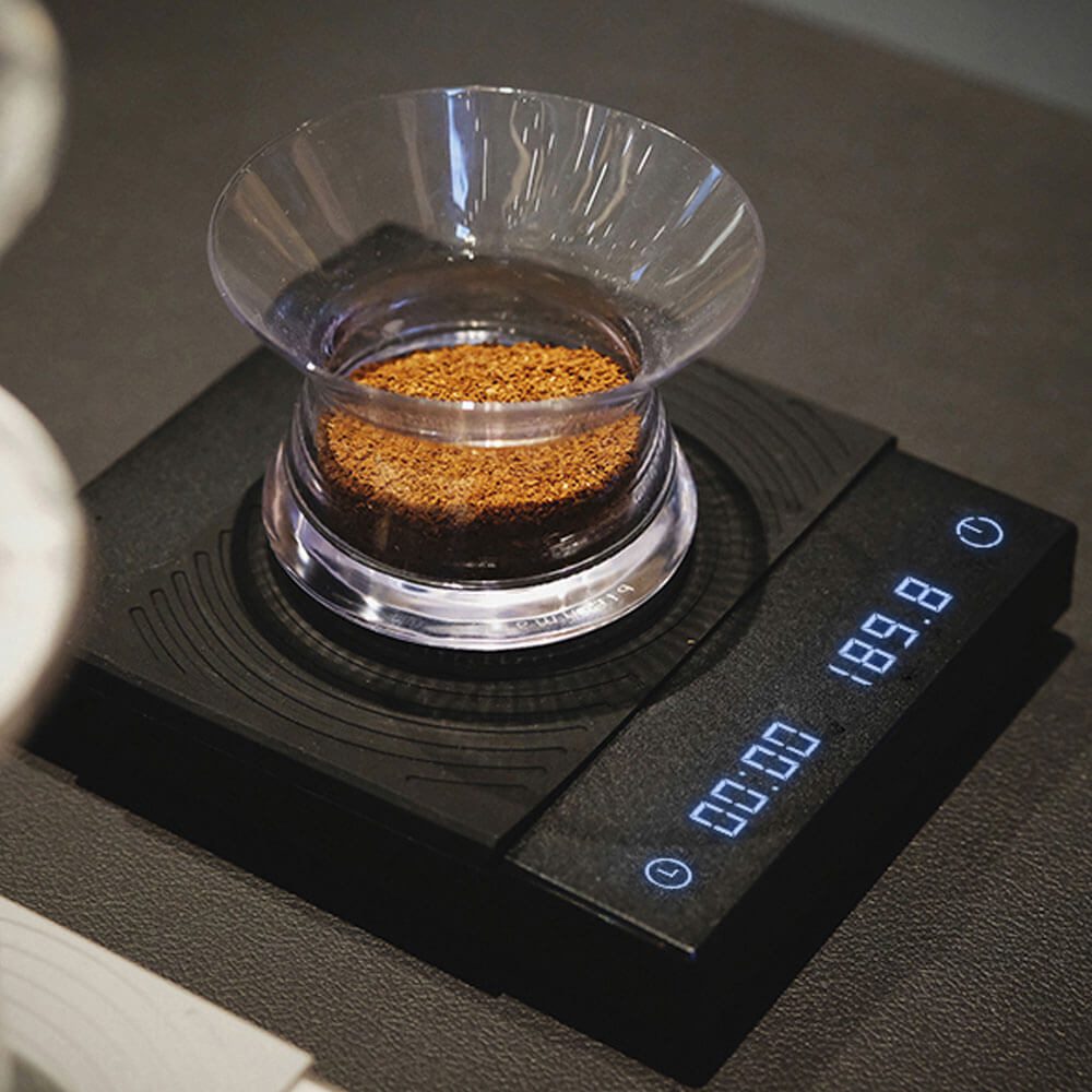 TIMEMORE Exclusive - Black Mirror Basic PRO Coffee Scale with Timer,  Espresso Scale with Flow Rate Function, 2000g/0.1g High Accuracy, Digital Coffee  Scale for Pour Over Drip Coffee, Black 